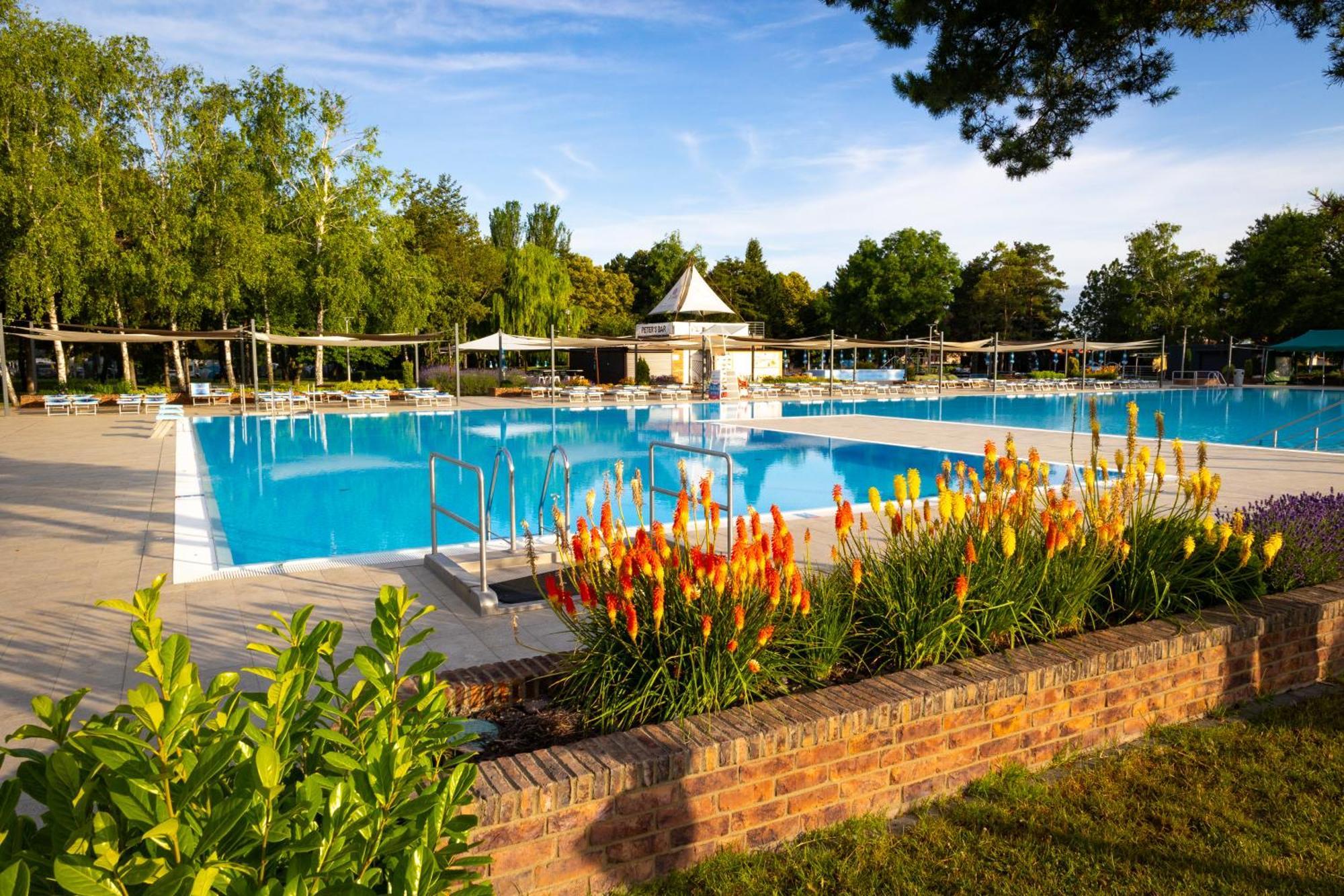 Hotel Thermalpark Dunajská Streda Buitenkant foto